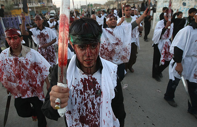 Celebración del Ashura en Sadr City (Irak)